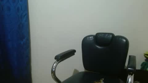 thehousedog online show from 10-24-25, 09:11