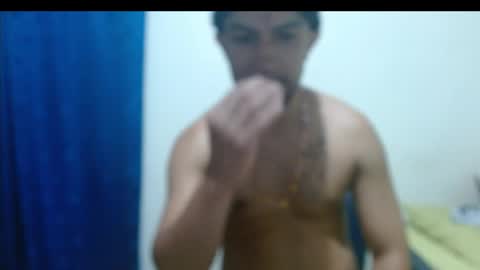 Snapshot of thehousedog chatting on 05-20-26, 02:01 thehousedog online show from 05-20-26, 02:01