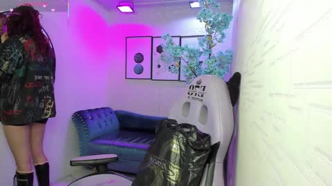 Theia  online show from 01-10-26, 12:18