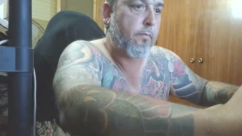 Snapshot of thekier chatting on 11-14-25, 08:40 thekier online show from 11-14-25, 08:40