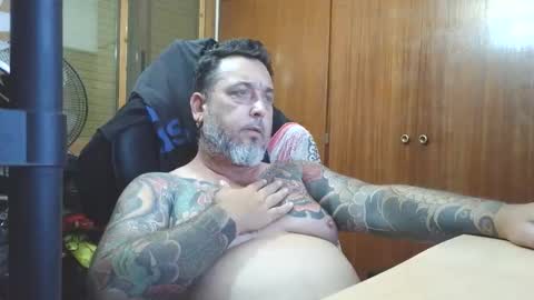 Snapshot of thekier chatting on 11-19-25, 02:44 thekier online show from 11-19-25, 02:44