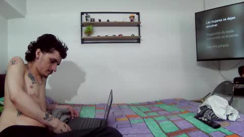 Snapshot of theking11220 chatting on 09-28-25, 10:37 theking11220 online show from 09-28-25, 10:37