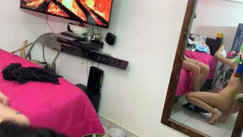 Snapshot of theking11220 chatting on 11-30-25, 07:01 theking11220 online show from 11-30-25, 07:01