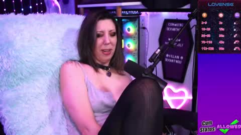 Nix online show from 11-26-25, 03:40