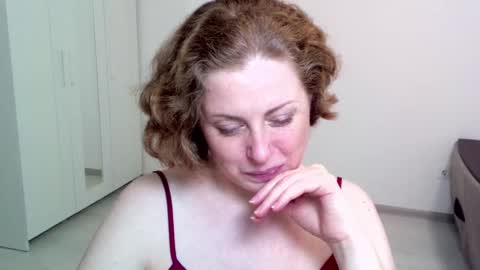 Ella online show from 12-15-24, 07:46