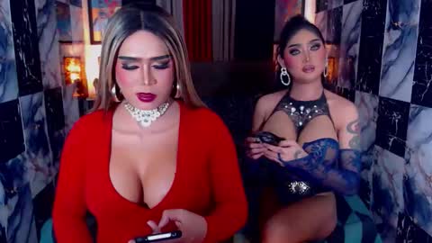 Snapshot of thelastdestroyerxx chatting on 09-30-25, 07:19 Paula online show from 09-30-25, 07:19