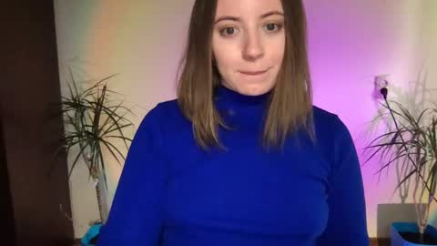 Snapshot of thelexy chatting on 12-23-24, 10:21 Alexa online show from 12-23-24, 10:21