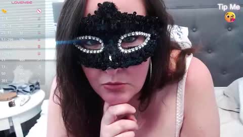 Snapshot of thelipsdown chatting on 04-02-26, 08:28 Lacey online show from 04-02-26, 08:28