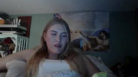 Little Bambii online show from 11-26-25, 02:01