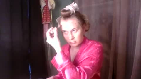 Snapshot of thelittlebambii chatting on 01-10-26, 12:18 Little Bambii online show from 01-10-26, 12:18