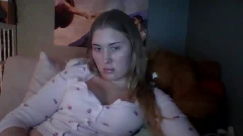 Snapshot of thelittlebambii chatting on 02-27-26, 02:44 Little Bambii online show from 02-27-26, 02:44