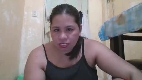 Snapshot of thelma794100 chatting on 09-09-25, 02:11 thelma794100 online show from 09-09-25, 02:11