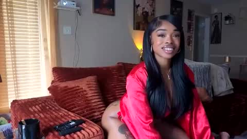 Snapshot of thelovelybrown chatting on 05-08-26, 03:50 thelovelybrown online show from 05-08-26, 03:50