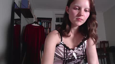 Snapshot of themadnessofyouth chatting on 10-14-25, 07:36 Maddi... online show from 10-14-25, 07:36
