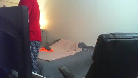 Snapshot of theman18951pa chatting on 12-25-24, 06:19 theman18951pa online show from 12-25-24, 06:19