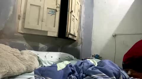 Snapshot of themarttinguyyy chatting on 10-08-25, 11:46 themarttinguyyy online show from 10-08-25, 11:46