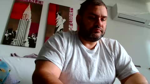 Snapshot of themastercomander chatting on 05-10-26, 10:31 Big Alpha Daddy Master online show from 05-10-26, 10:31