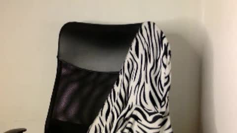 Lucy Lucy online show from 12-11-24, 01:58