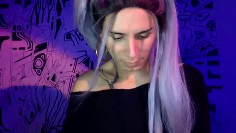 Lucy Lucy online show from 01-08-25, 01:11