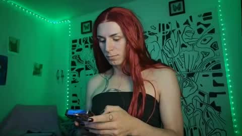 Lucy Lucy online show from 10-22-25, 02:34