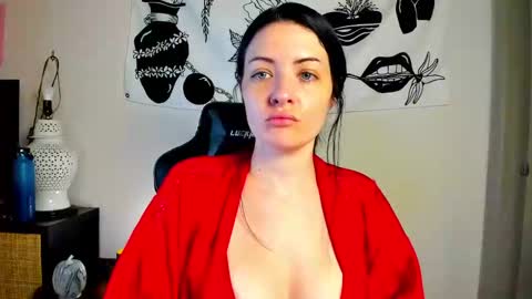 themelrose online show from 10-24-25, 07:21