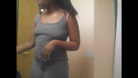 Snapshot of thenaturalgoddess chatting on 02-03-25, 04:04 TheNaturalGoddess online show from 02-03-25, 04:04