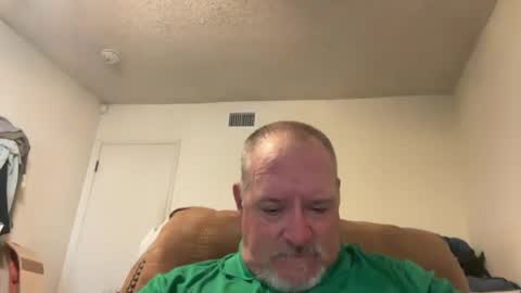 Snapshot of thenewganon chatting on 07-15-26, 12:05 thenewganon online show from 07-15-26, 12:05