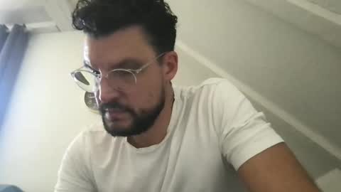 Snapshot of thenudeworldrover chatting on 02-23-25, 01:21 thenudeworldrover online show from 02-23-25, 01:21