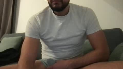 Snapshot of thenudeworldrover chatting on 02-26-25, 08:33 thenudeworldrover online show from 02-26-25, 08:33