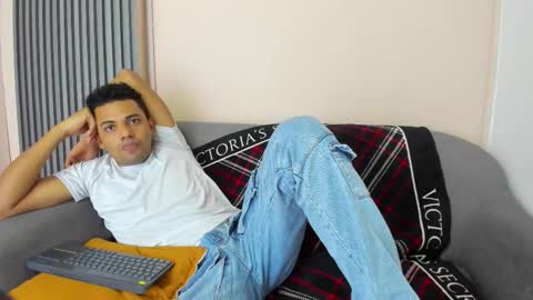 theo_morris online show from 03-03-26, 04:18