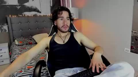 Snapshot of theo_riviera chatting on 06-16-26, 01:36 theo_riviera online show from 06-16-26, 01:36