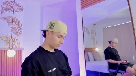  THEO- MATEO  online show from 12-15-24, 01:32