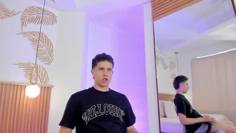  THEO- MATEO  online show from 12-23-24, 03:33