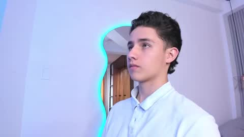  THEO- MATEO  online show from 01-03-25, 05:20