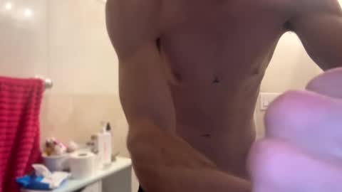 Snapshot of theonlyboi43ver chatting on 01-01-25, 05:54 theonlyboi43ver online show from 01-01-25, 05:54