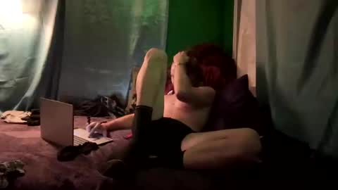 Snapshot of theonlyboi43ver chatting on 10-13-25, 09:42 theonlyboi43ver online show from 10-13-25, 09:42