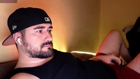 Snapshot of theoravi chatting on 02-18-26, 03:35 Theo Ravi online show from 02-18-26, 03:35