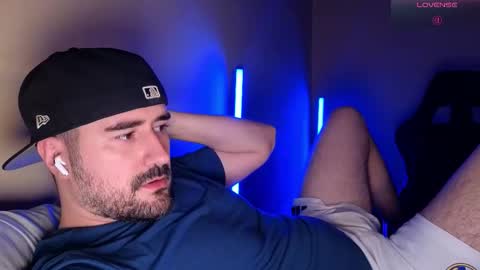 Snapshot of theoravi chatting on 03-16-26, 03:01 Theo Ravi online show from 03-16-26, 03:01