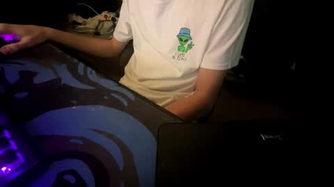 theothede19cm online show from 11-19-25, 03:01