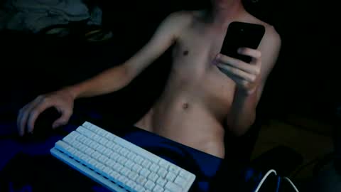 Snapshot of theothede19cm chatting on 07-06-26, 08:22 theothede19cm online show from 07-06-26, 08:22