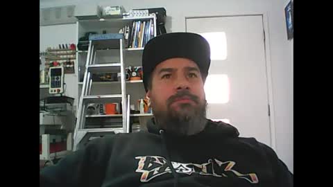 Snapshot of theozbeardguy chatting on 09-15-25, 01:27 aussiebeard online show from 09-15-25, 01:27