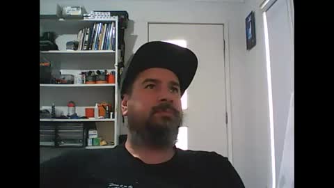 Snapshot of theozbeardguy chatting on 10-21-25, 03:40 aussiebeard online show from 10-21-25, 03:40