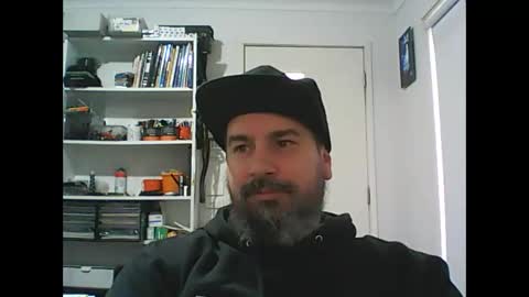 Snapshot of theozbeardguy chatting on 10-27-25, 12:15 aussiebeard online show from 10-27-25, 12:15