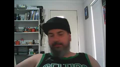 Snapshot of theozbeardguy chatting on 01-19-26, 12:47 aussiebeard online show from 01-19-26, 12:47