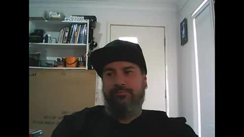 Snapshot of theozbeardguy chatting on 02-14-26, 12:51 aussiebeard online show from 02-14-26, 12:51
