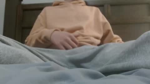 Snapshot of theplace11 chatting on 11-07-25, 12:43 thefacelessplace online show from 11-07-25, 12:43