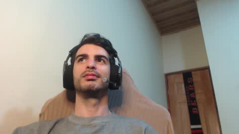 Santiago Enrique online show from 01-10-25, 04:54