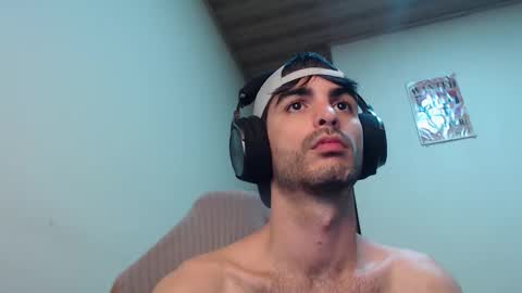 Santiago Enrique online show from 11-12-25, 04:46