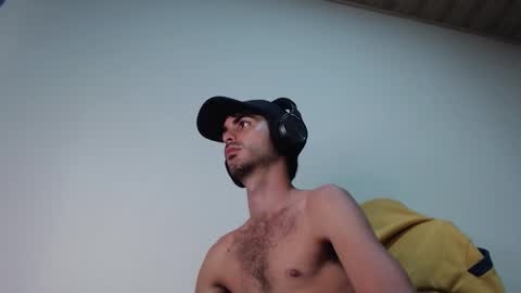 Santiago Enrique online show from 03-04-26, 04:29