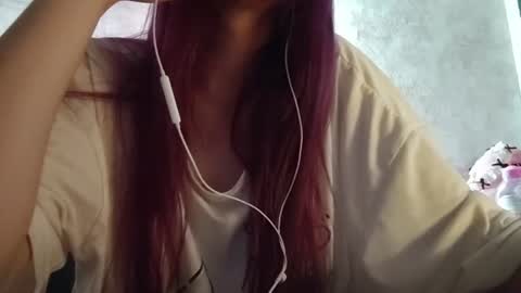 Snapshot of theresarichardson chatting on 06-15-26, 09:44 Sophie online show from 06-15-26, 09:44